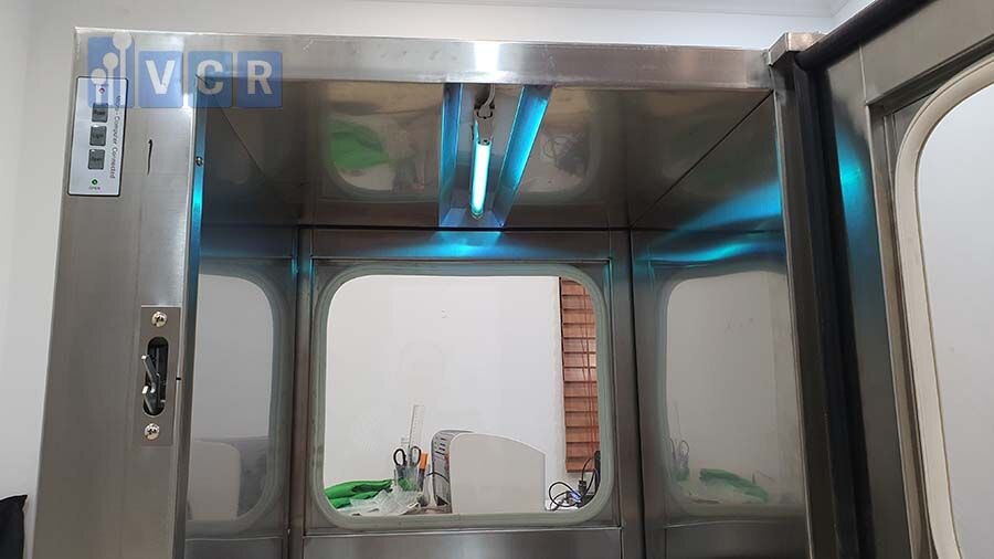 đèn UV Pass Box